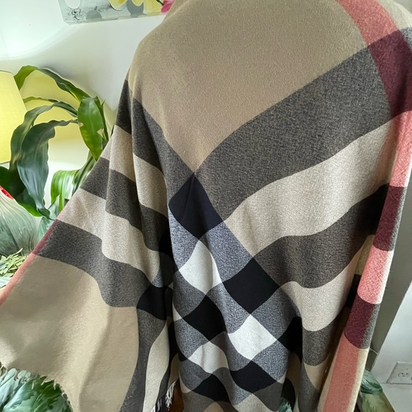 Burberry Square Scarf. - Picture 1 of 14